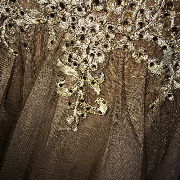 Prom dress evening gown Golden one of a kind - Picture 6 of 8